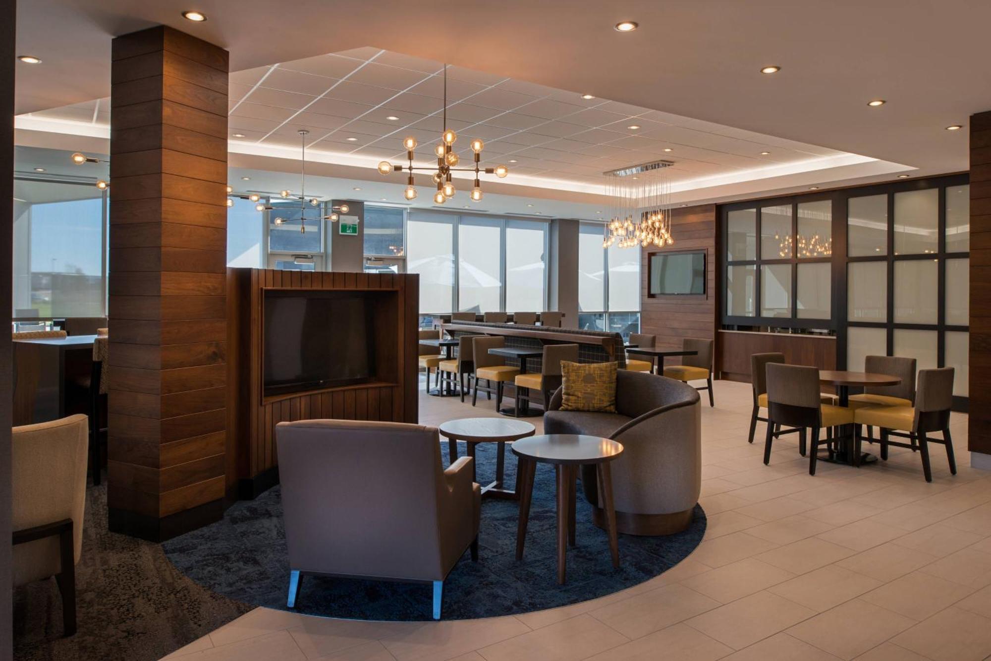 Towneplace Suites By Marriott Saskatoon Dış mekan fotoğraf